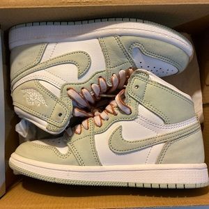 Kids Jordan 1 sz 12.5c